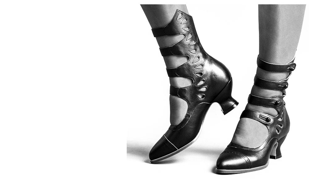 Colette Edwardian Button Boots (Black)