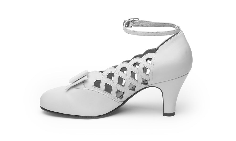 Jessie Vintage Pumps (Soft Ivory)