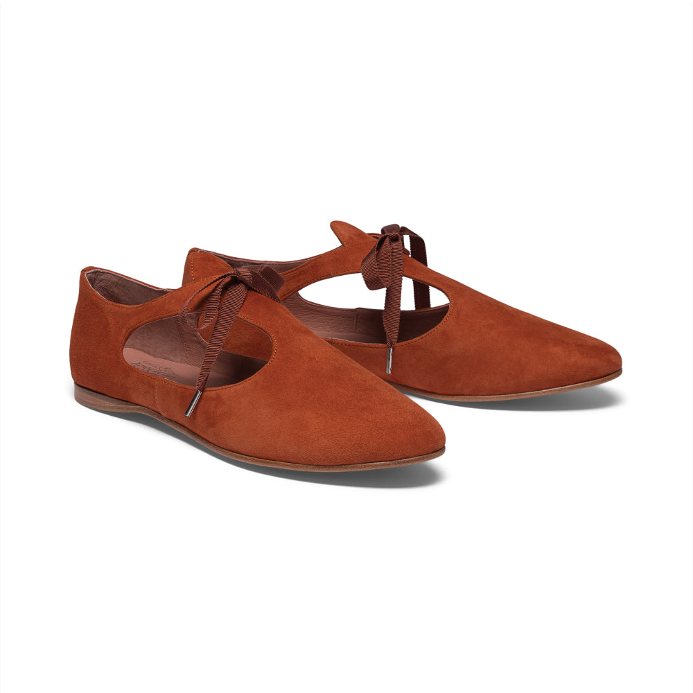 Artemisia Pre-Raphaelite Shoes (Rust Suede)