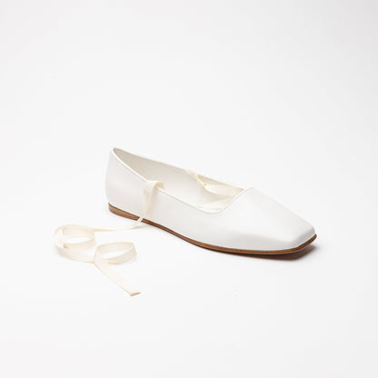 Bronte Slippers Wide (Soft Ivory)