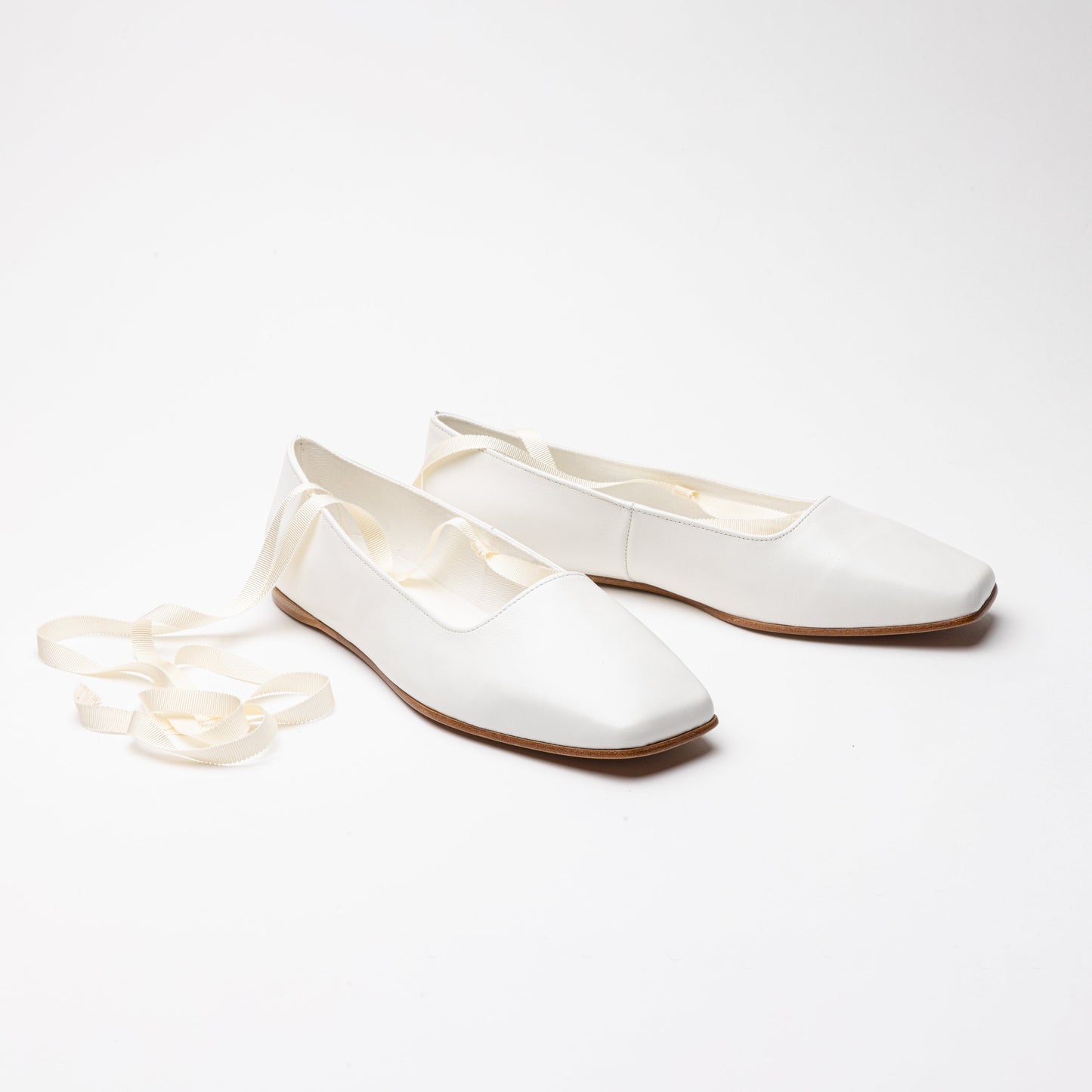Bronte Slippers (Soft Ivory)