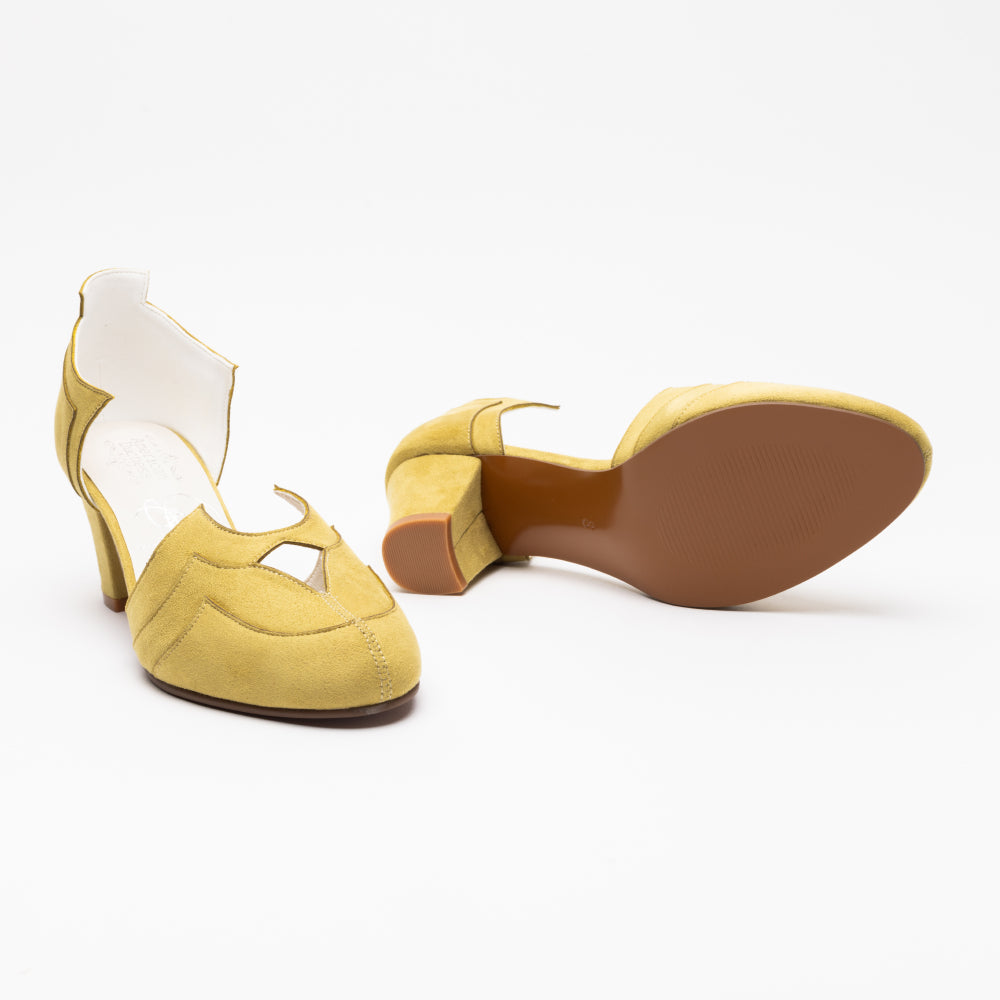 Christine Vintage Pumps (Manchineel Apple)