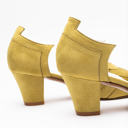 Christine Vintage Pumps (Manchineel Apple)