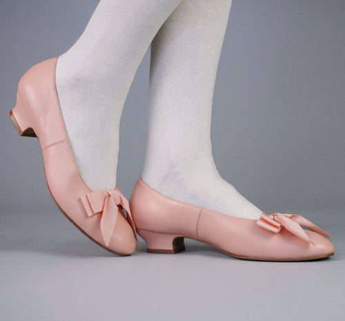 Waltz Edwardian Slipper (Peach)