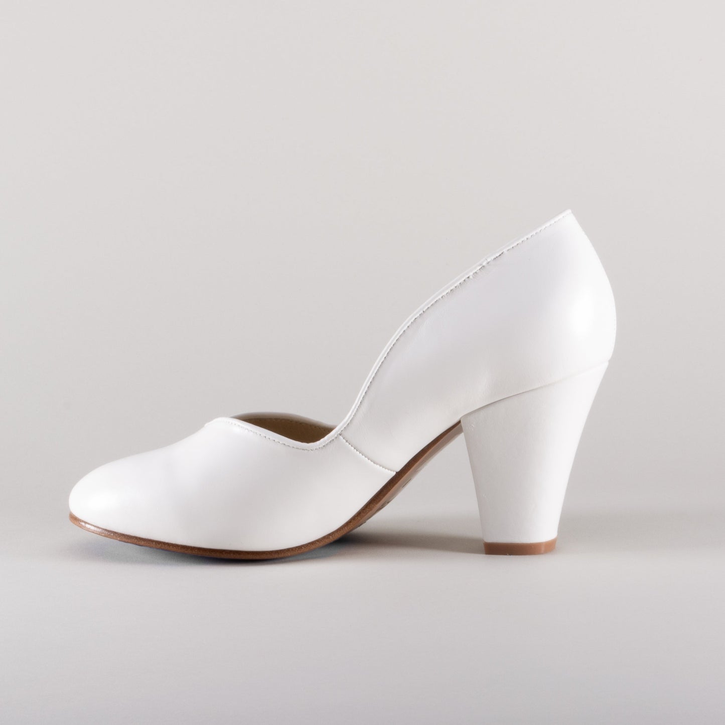 Marilyn Vintage Pumps (Soft Ivory)