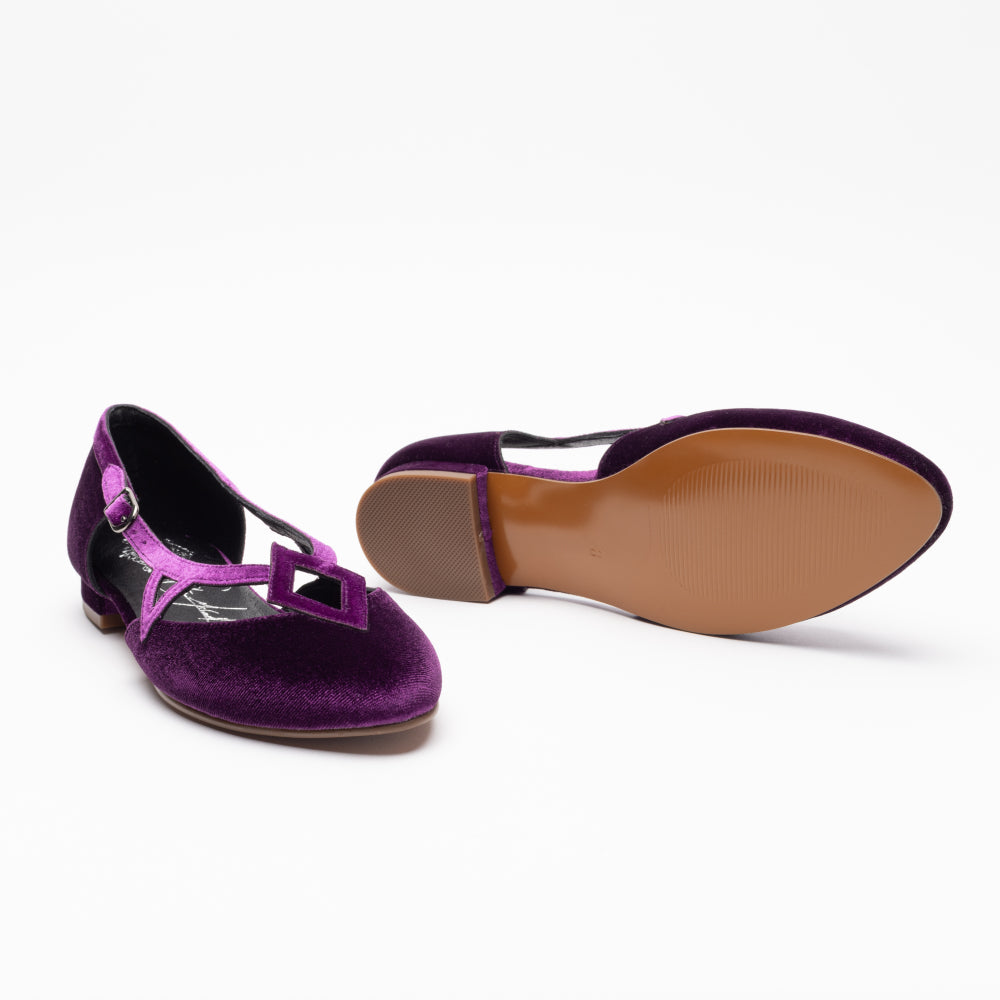 Mildred Vintage Flats (Crystal Ball)