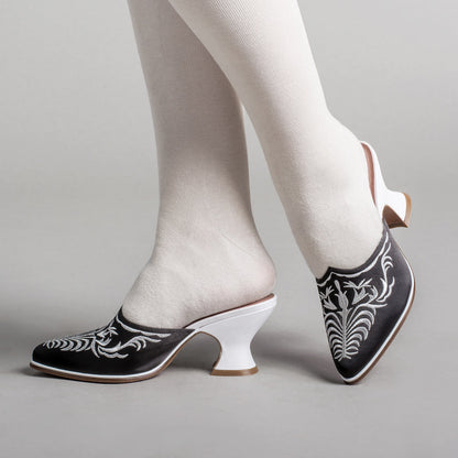 Antoinette 18th Century Mules (Black)