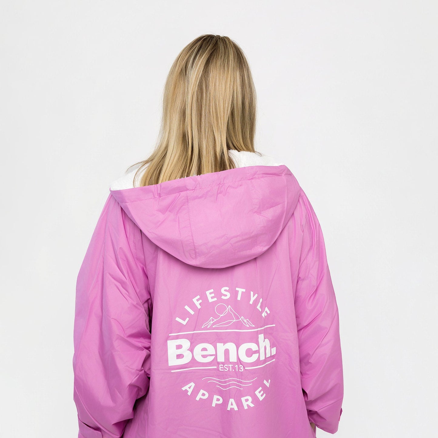 Bench Leacy Waterproof Changing Robe