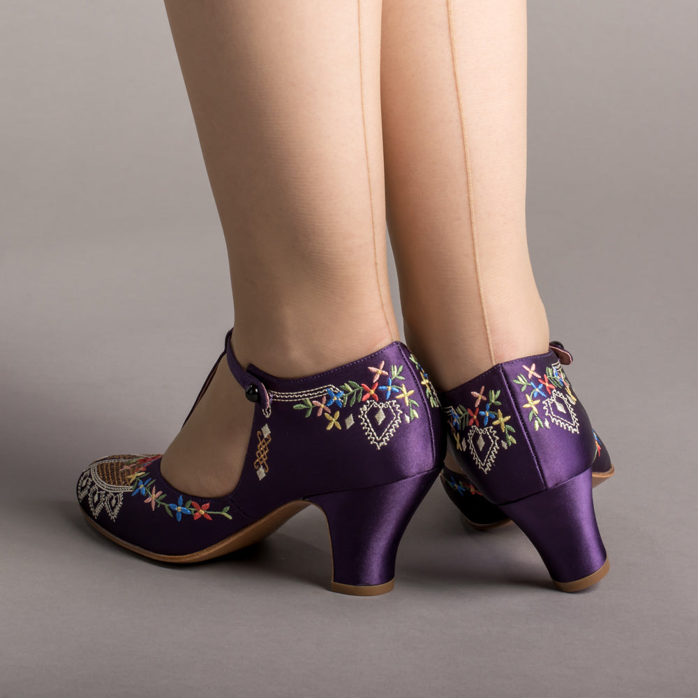 Daisy Embroidered T-Straps (Purple)