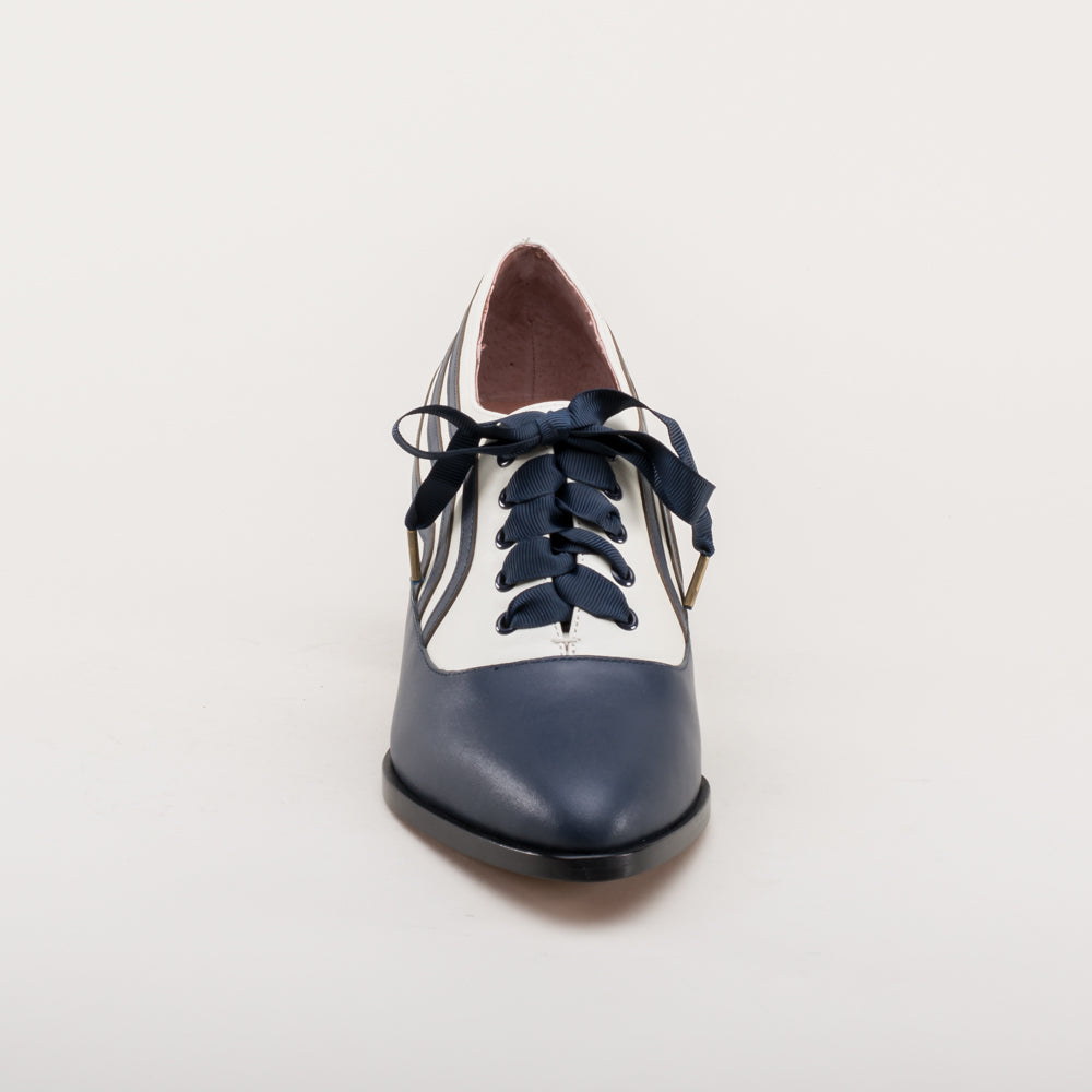 Bernadette Edwardian Oxfords Wide (Navy/Ivory)