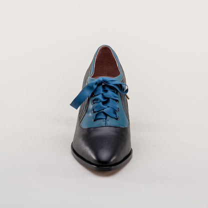 Bernadette Women's Edwardian Oxfords (Blue/Black)