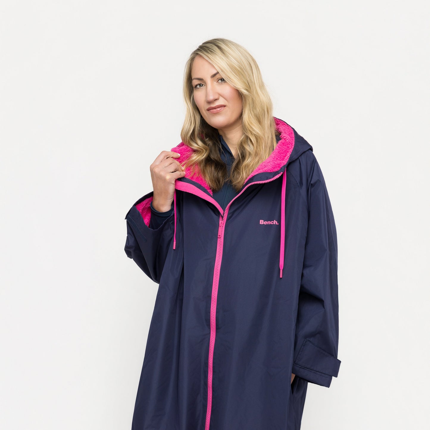 Bench Leacy Waterproof Changing Robe