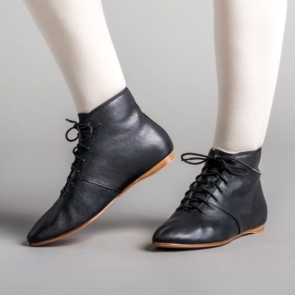 Emma Regency Leather Boots (Black)