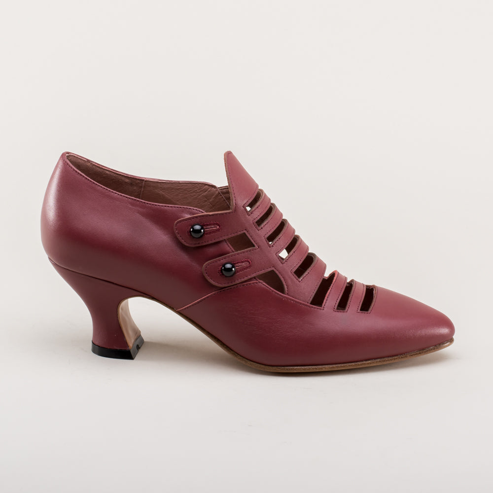 Endora Victorian Witch Shoes (Blood Red)