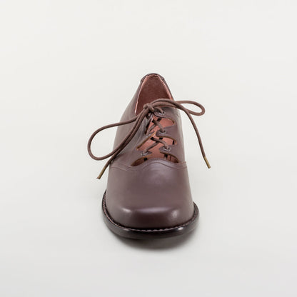 Ghillie Vintage Lace-Up Shoes (Brown)