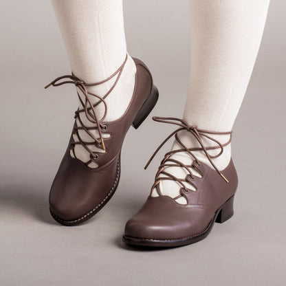 Ghillie Vintage Lace-Up Shoes (Brown)
