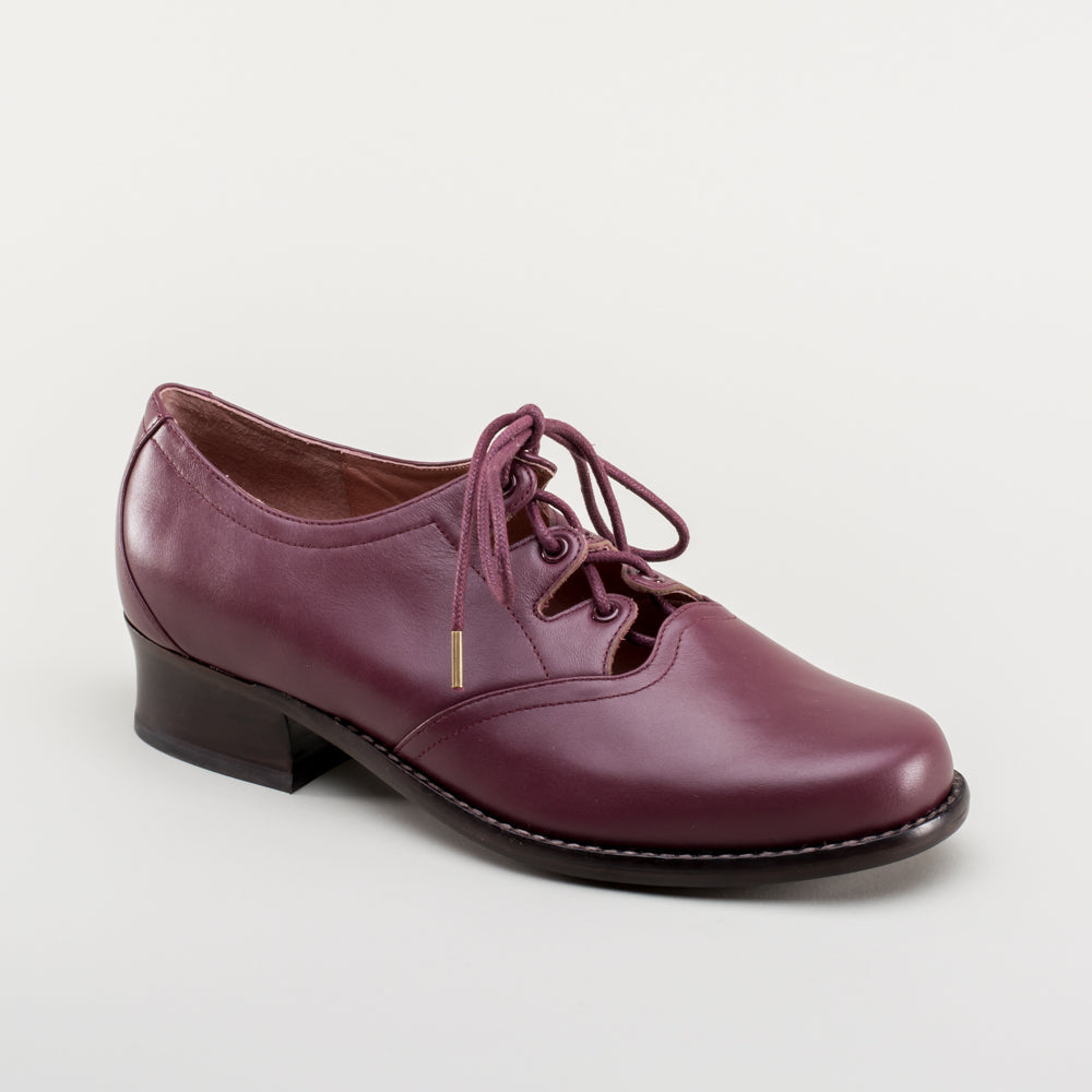 Ghillie Vintage Lace-Up Shoes (Merlot)