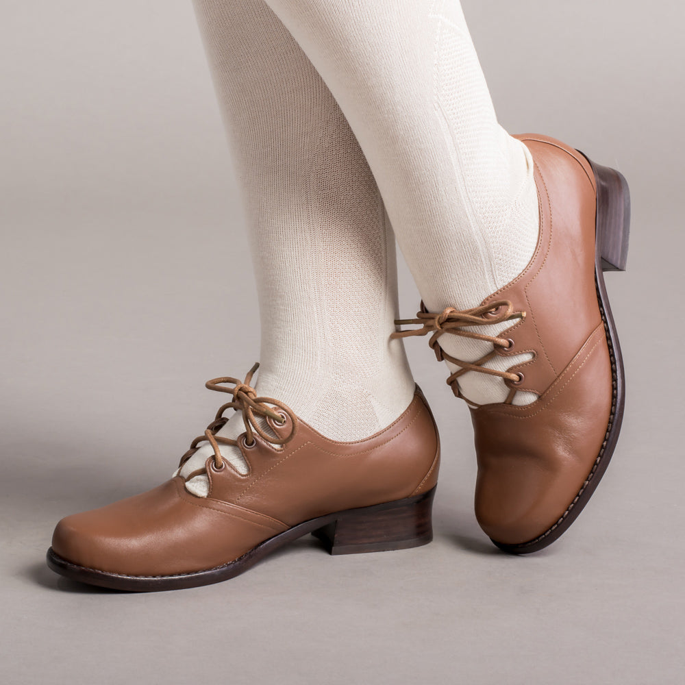 Ghillie Vintage Lace-Up Shoes (Tan)