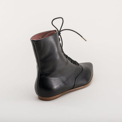 Hartfield Regency Leather Boots (Black)