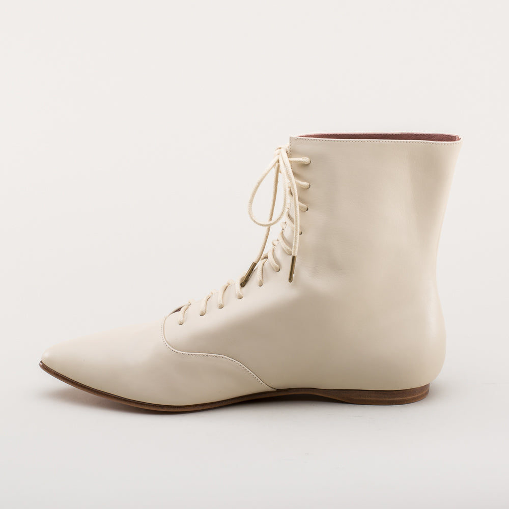 Hartfield Regency Leather Boots (Ivory)