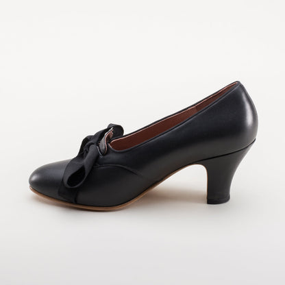 Hazel Women's Vintage Pumps (Black)