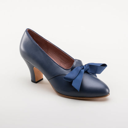 Hazel Women's Vintage Pumps (Navy)