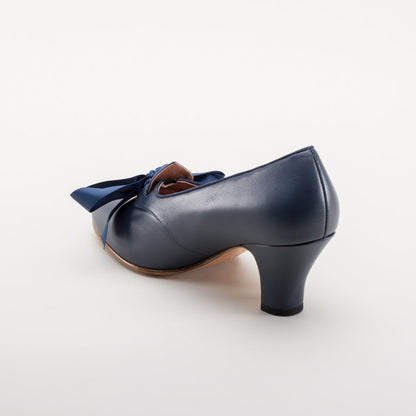 Hazel Women's Vintage Pumps (Navy)