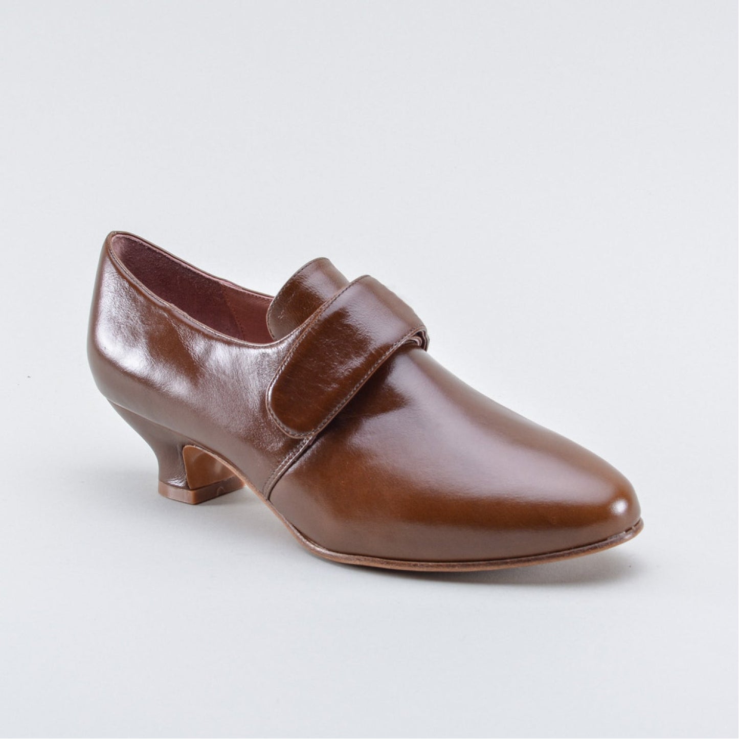 Kensington 18th Century Leather Shoes (Walnut)