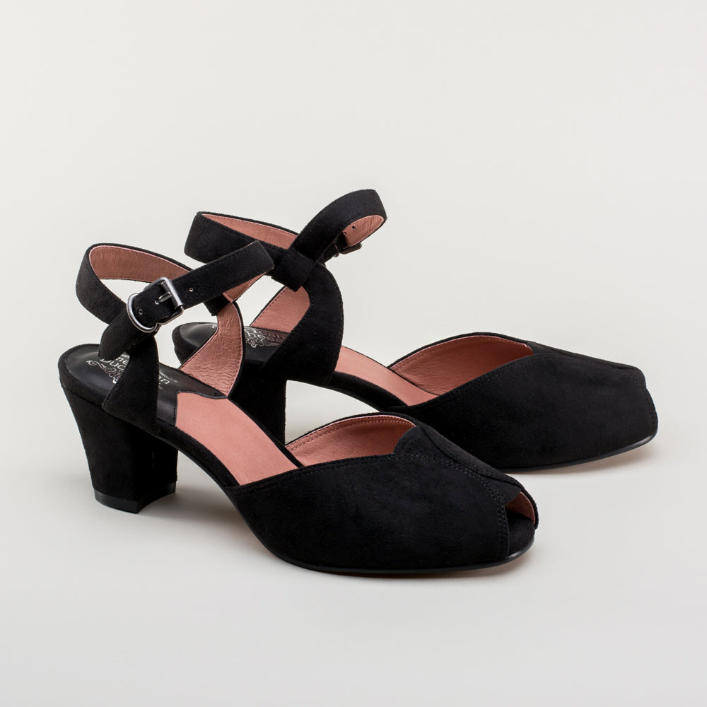 Lido Vintage Sandals (Black)