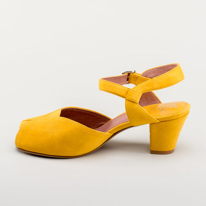 Lido Vintage Sandals (Yellow)
