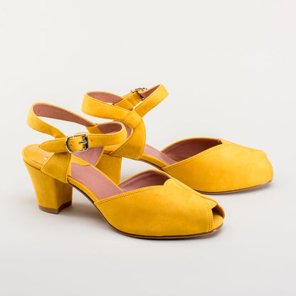 Lido Vintage Sandals (Yellow)