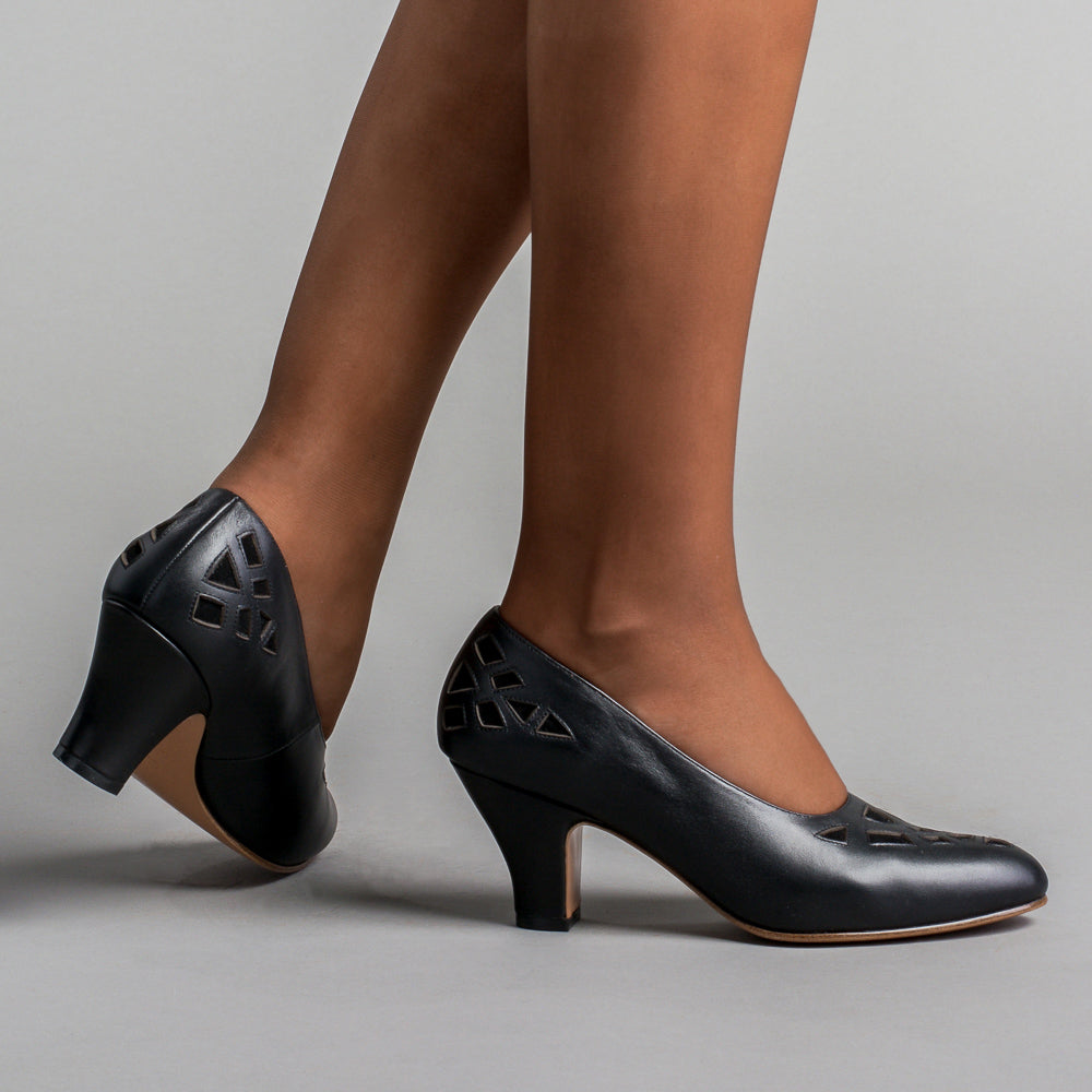 Meme Vintage Pumps (Black)