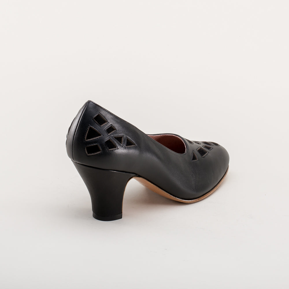 Meme Vintage Pumps (Black)