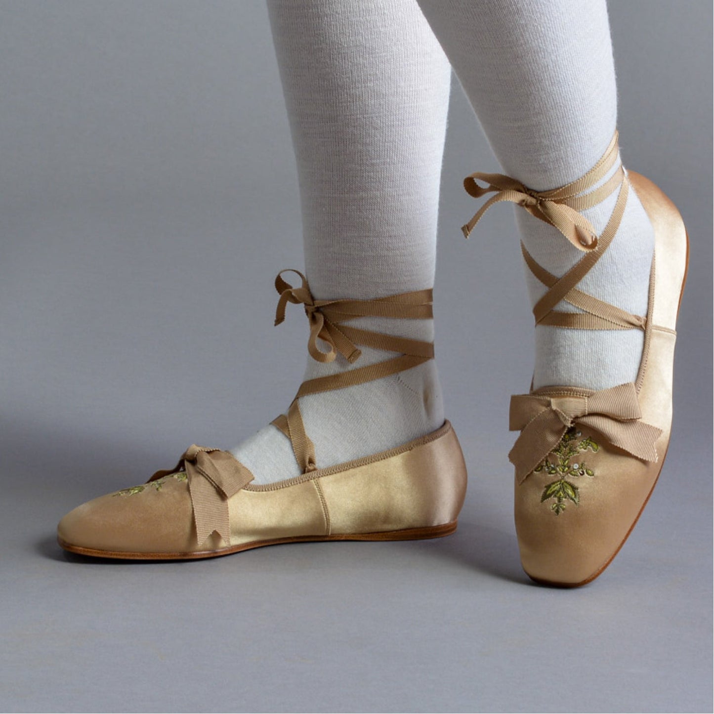 Penelope Regency Slippers (Gold)