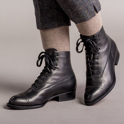 Rainey Vintage Lace-Up Boots (Black)