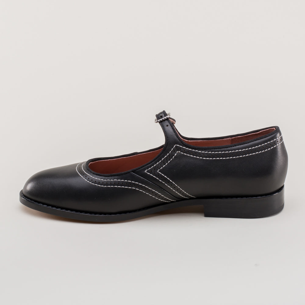 Wednesday Vintage Mary Jane Shoes (Black)