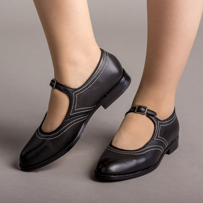 Wednesday Vintage Mary Jane Shoes (Black)